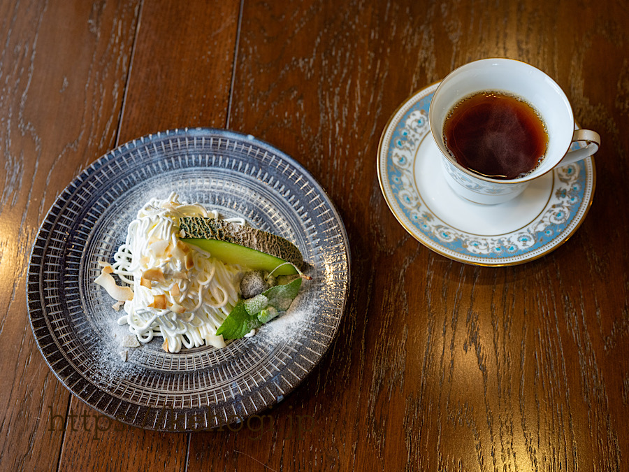 cafe kanon,カフェ 観音,太宰府市,コーヒー,メロンモンブラン