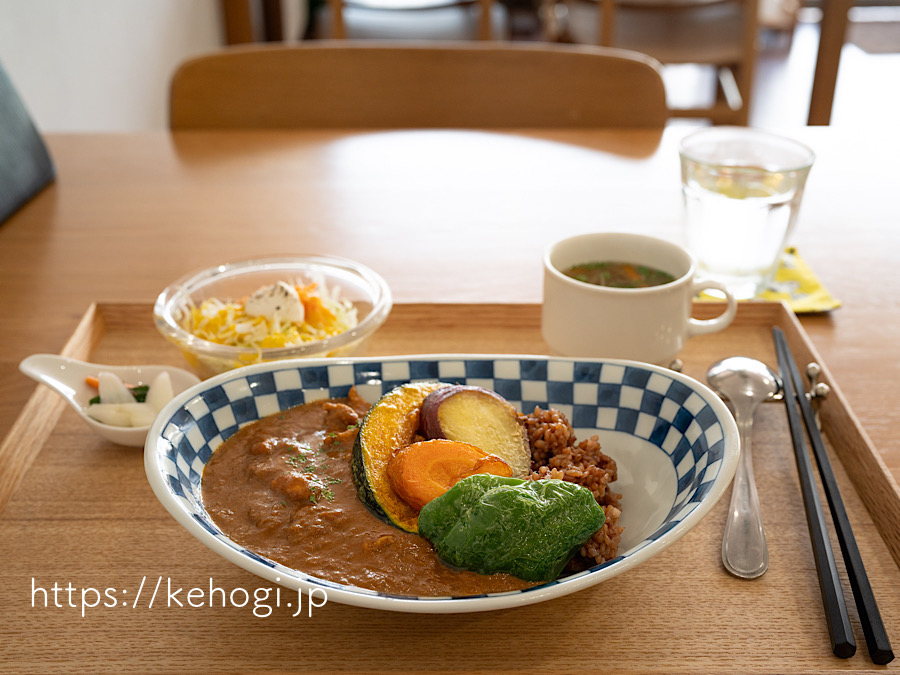 カフェ藁,カフェわら,福岡県糟屋郡志免町,酵素玄米,カレー,夏野菜