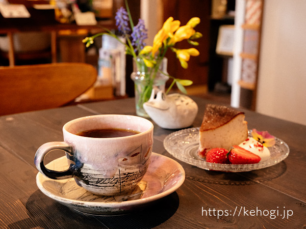 福岡県,春日市,cafetreefrog,バスクチーズケーキ,コーヒー